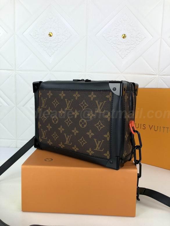 Louis Vuitton Handbags 67